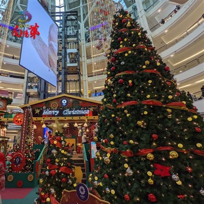 Божићна стабла ГИАНТ ТОВЕР